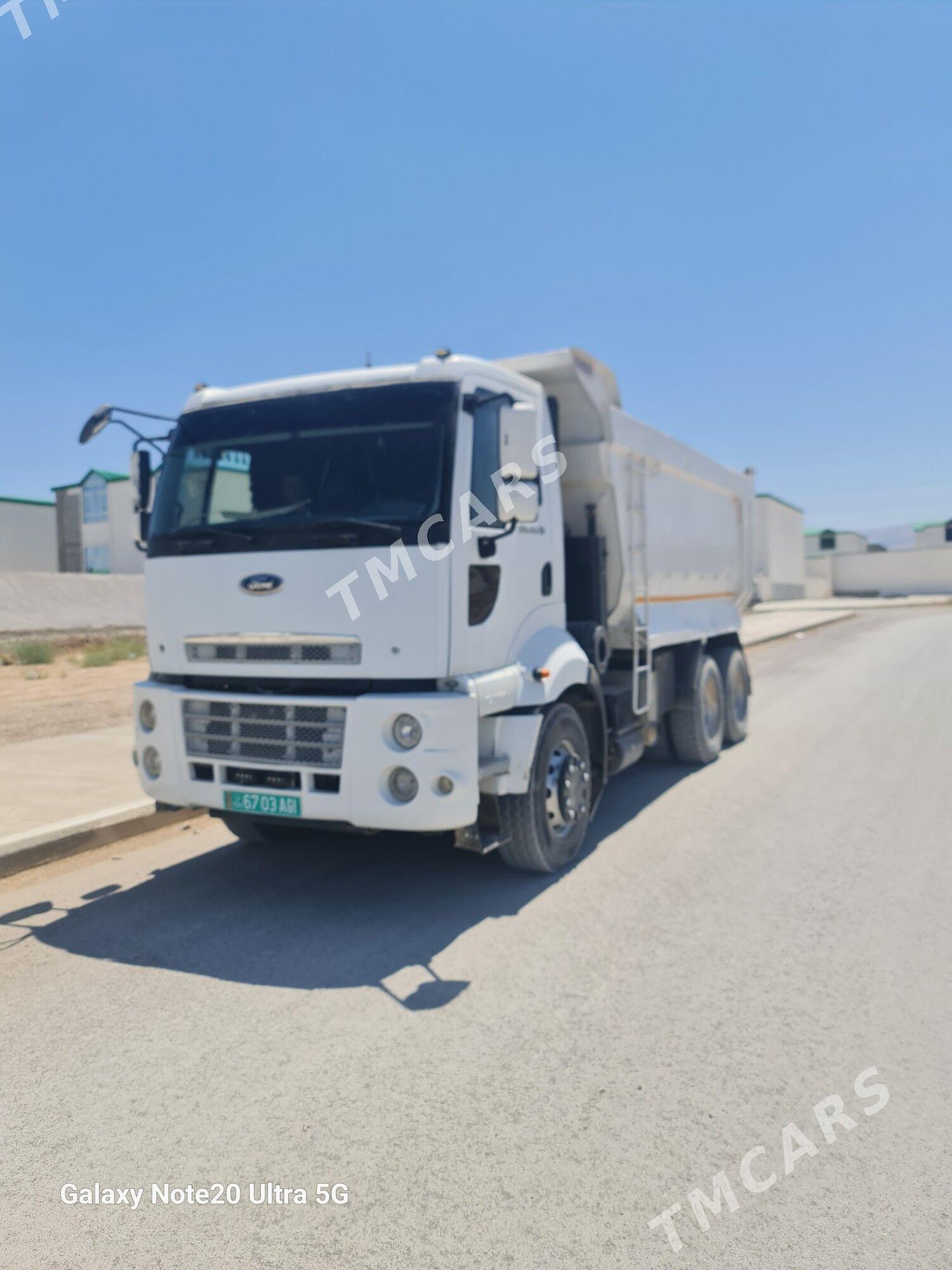 Ford Cargo 3535D 2013 - 650 000 TMT - Ашхабад - img 3