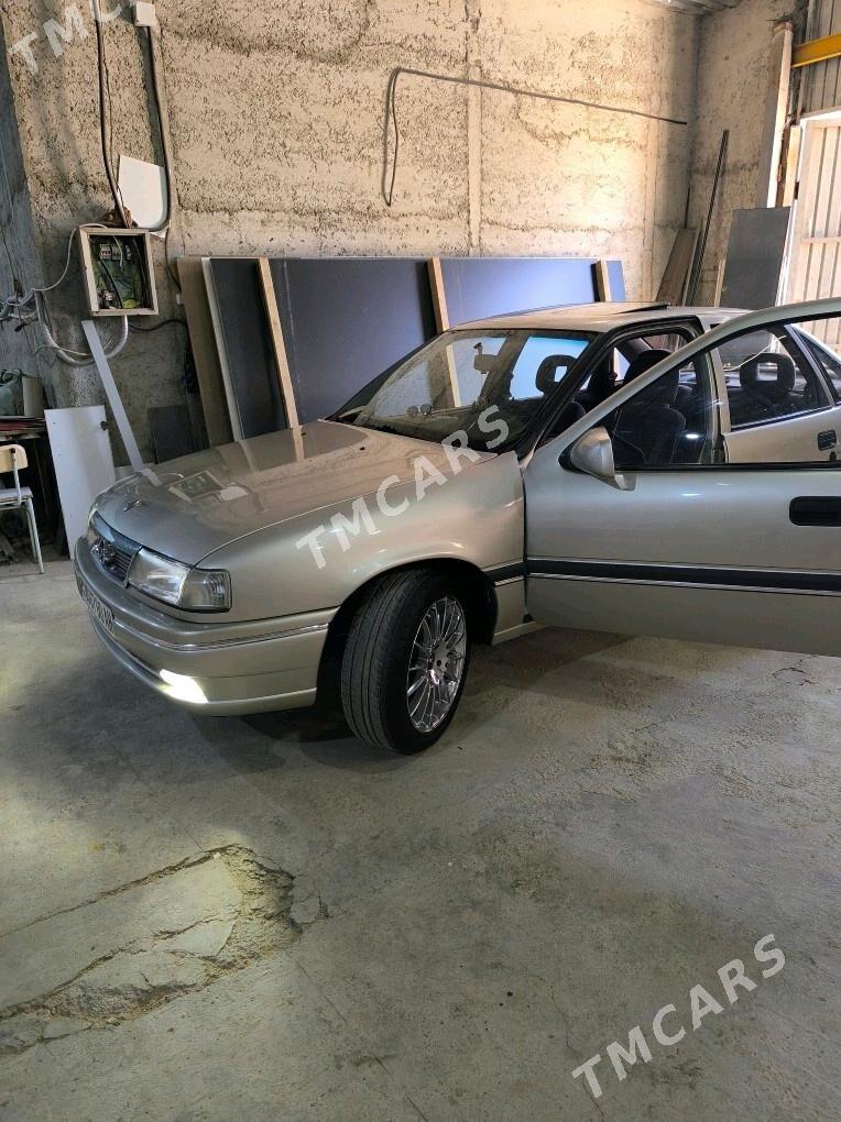Opel Vectra 1990 - 70 000 TMT - Ашхабад - img 3