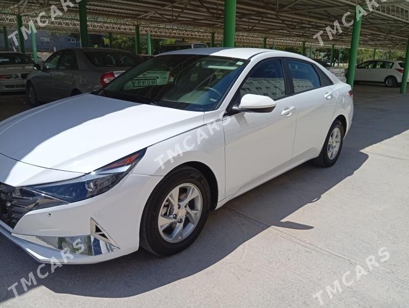 Hyundai Elantra 2022 - 245 000 TMT - Кëши - img 6