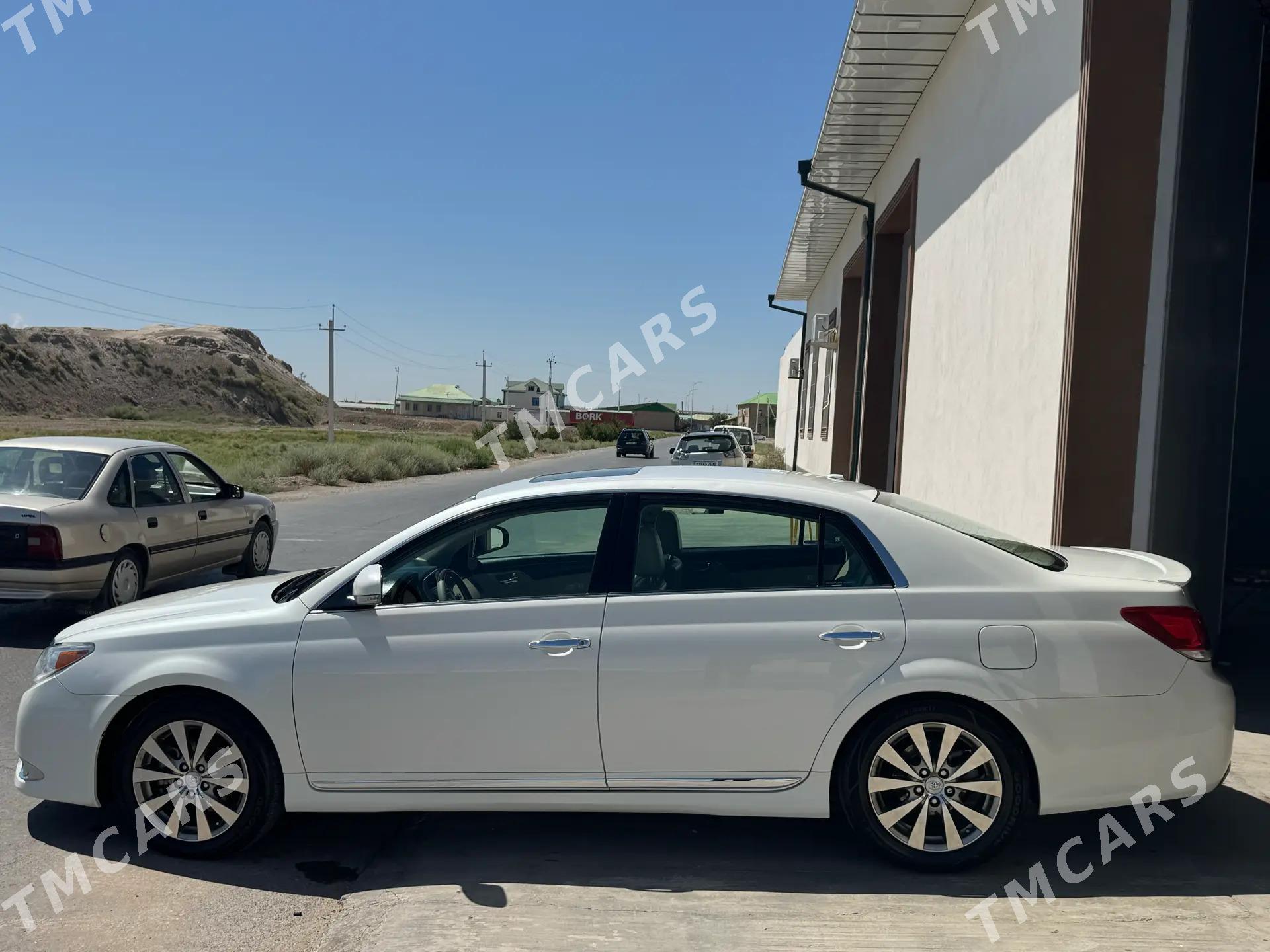 Toyota Avalon 2011 - 300 000 TMT - Туркменабат - img 4