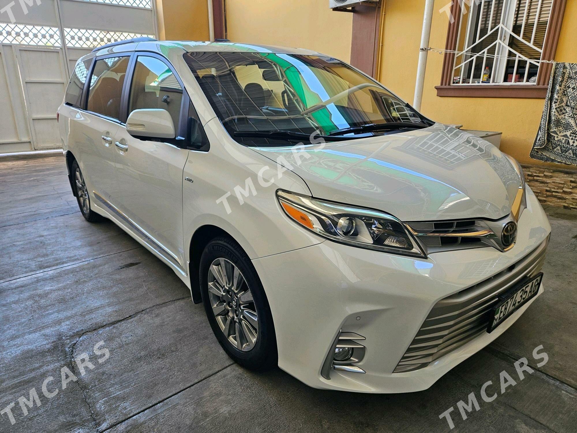 Toyota Sienna 2019 - 560 000 TMT - Kim raýon - img 3