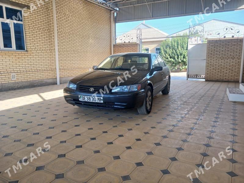 Toyota Camry 1999 - 125 000 TMT - Байрамали - img 5