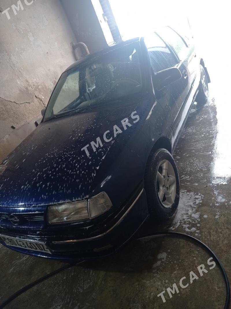 Opel Vectra 1992 - 35 000 TMT - Гороглы (Тагта) - img 4