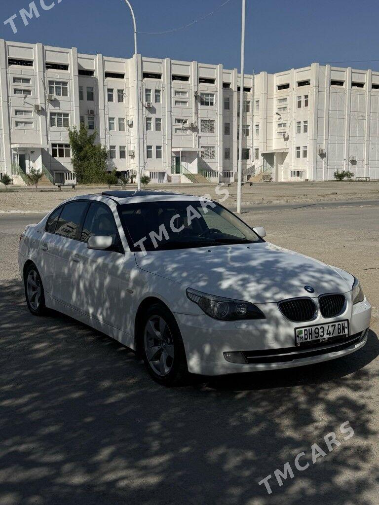 BMW E60 2004 - 165 000 TMT - Балканабат - img 2