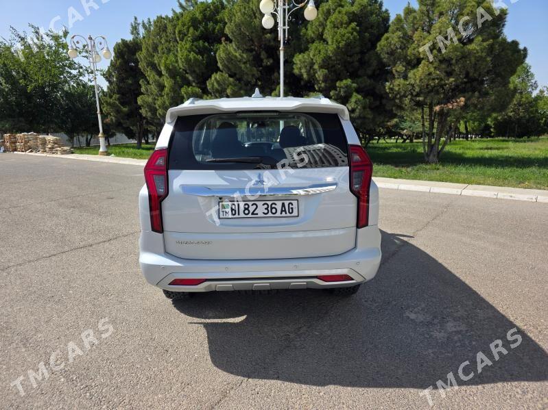 Mitsubishi Pajero 2020 - 440 000 TMT - 3 мкр - img 4