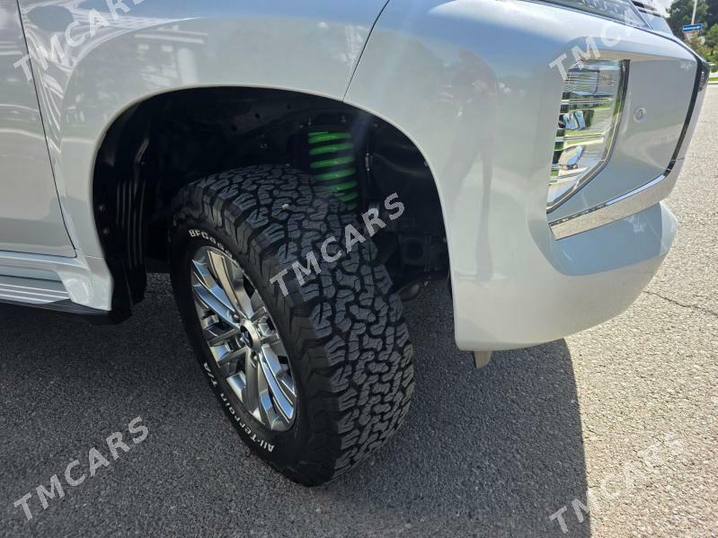 Mitsubishi Pajero 2020 - 440 000 TMT - 3 мкр - img 3