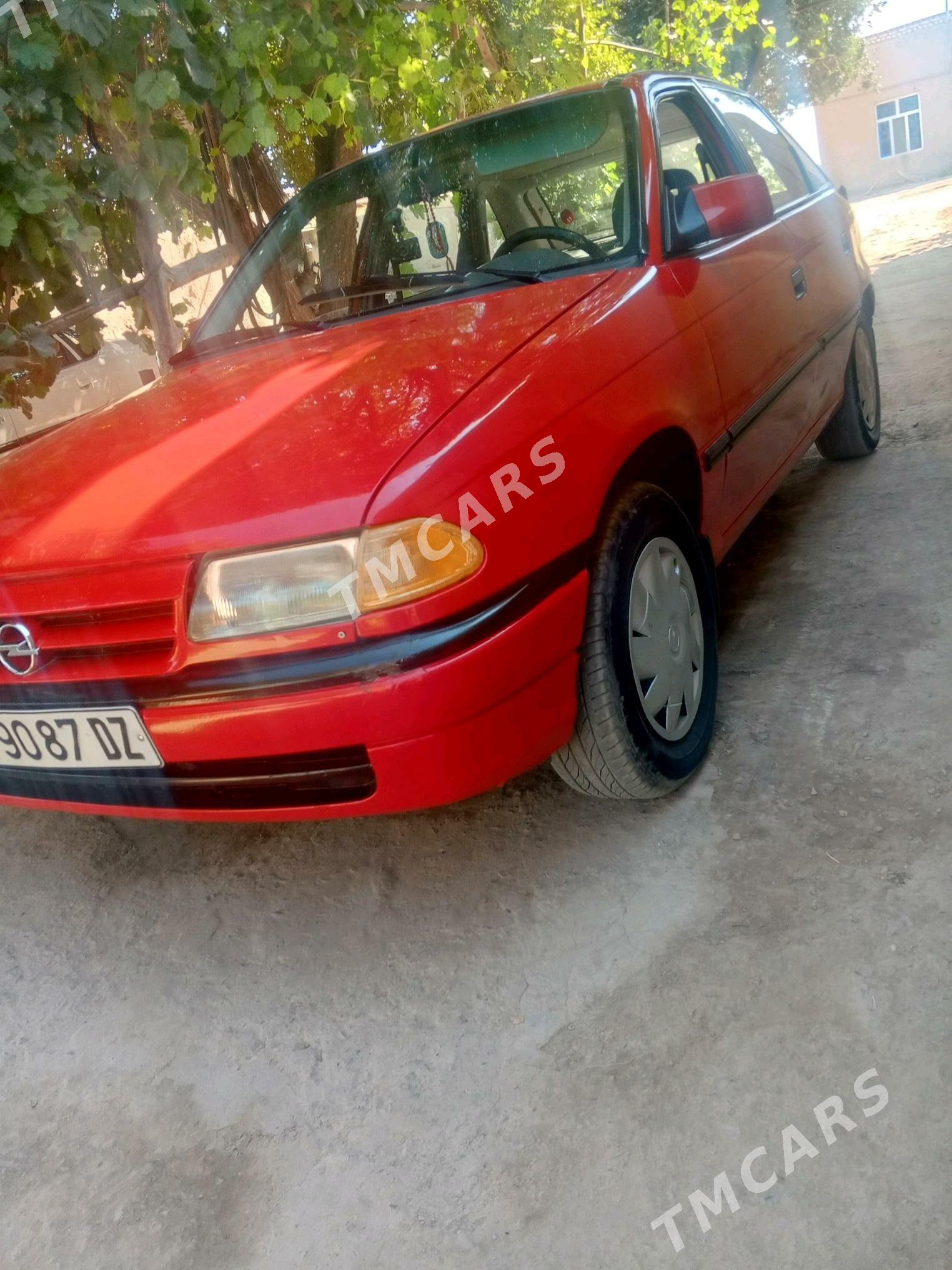 Opel Astra 1995 - 40 000 TMT - Гурбансолтан Едже - img 6