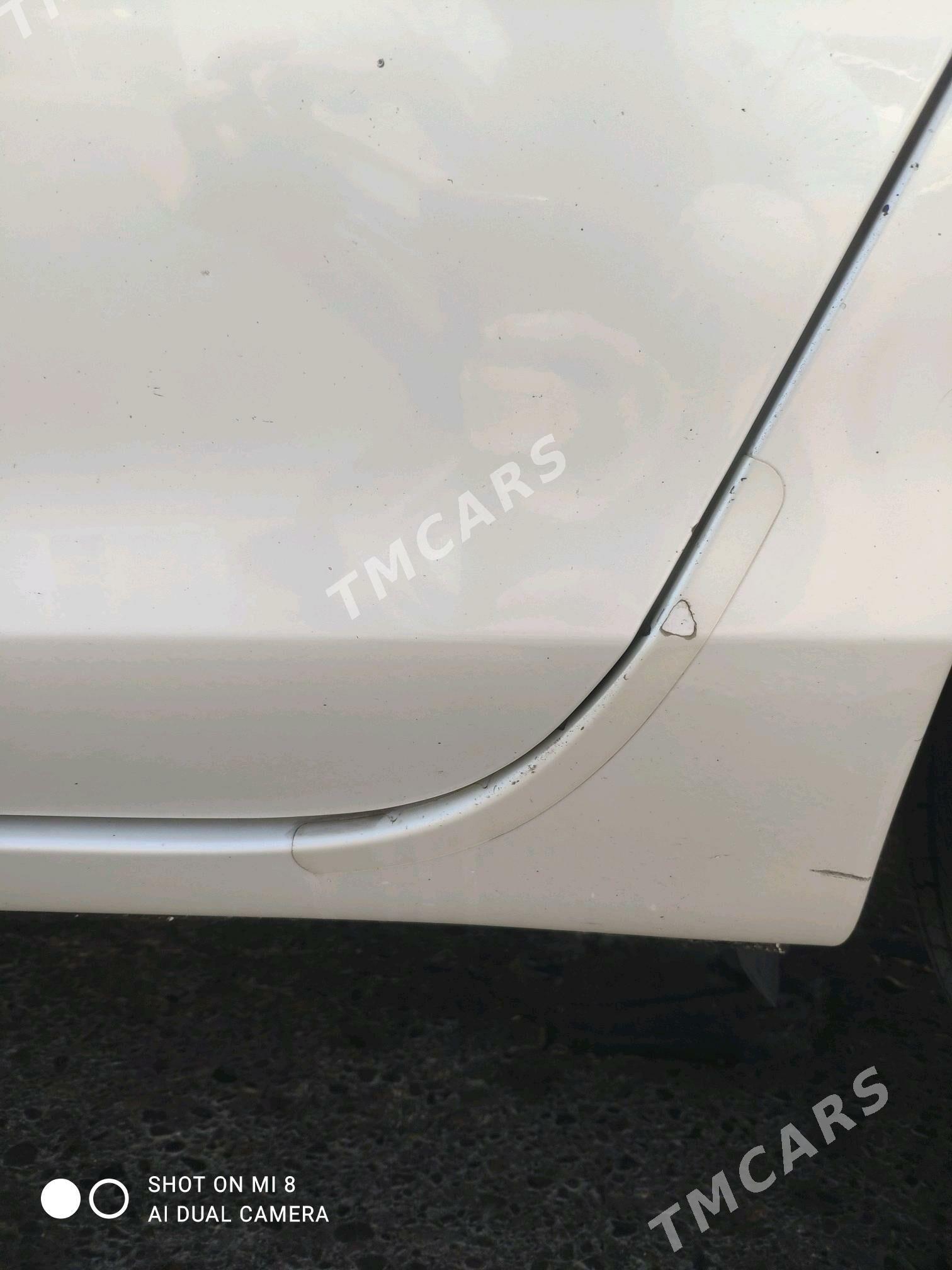 Toyota Sienna 2004 - 265 000 TMT - Türkmenabat - img 2