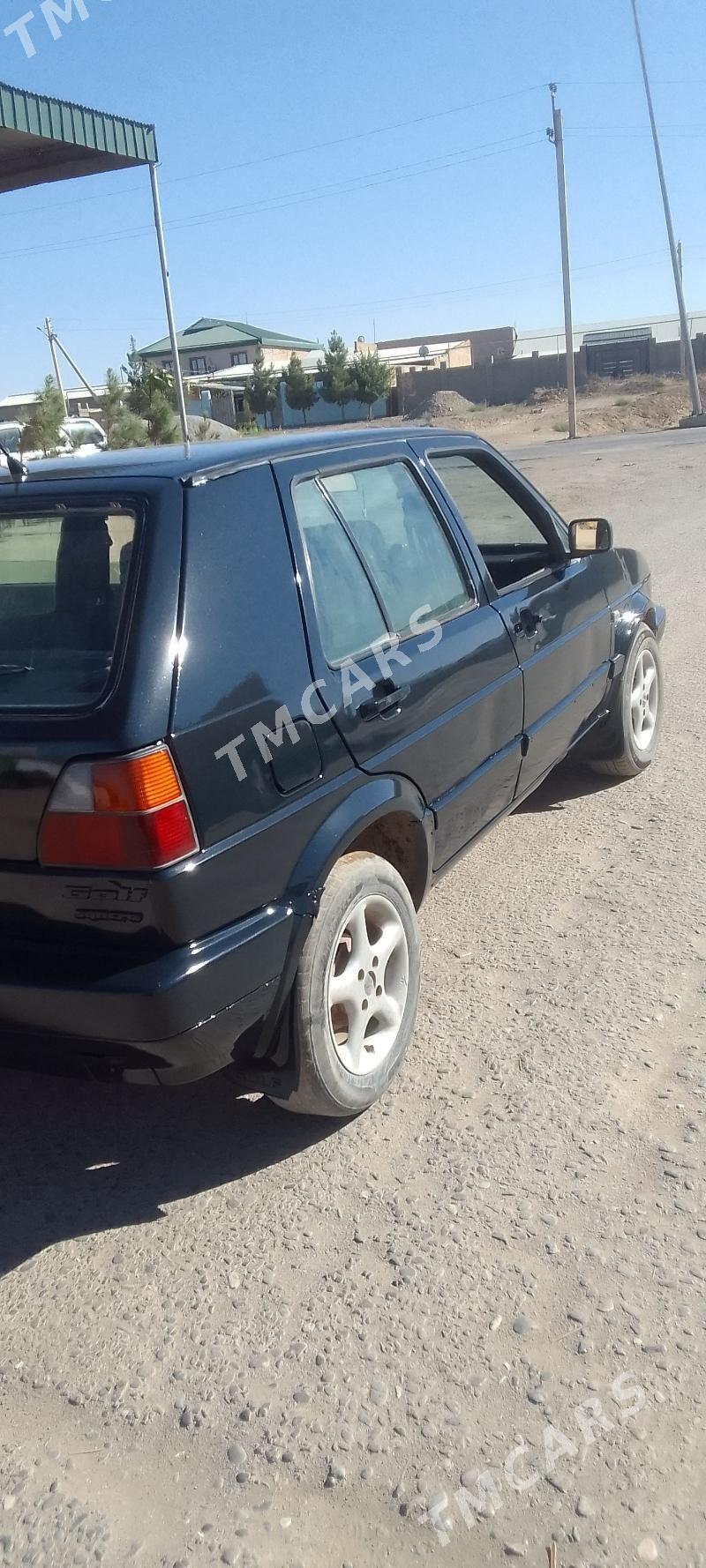 Volkswagen Golf 1992 - 17 000 TMT - Фарап - img 3