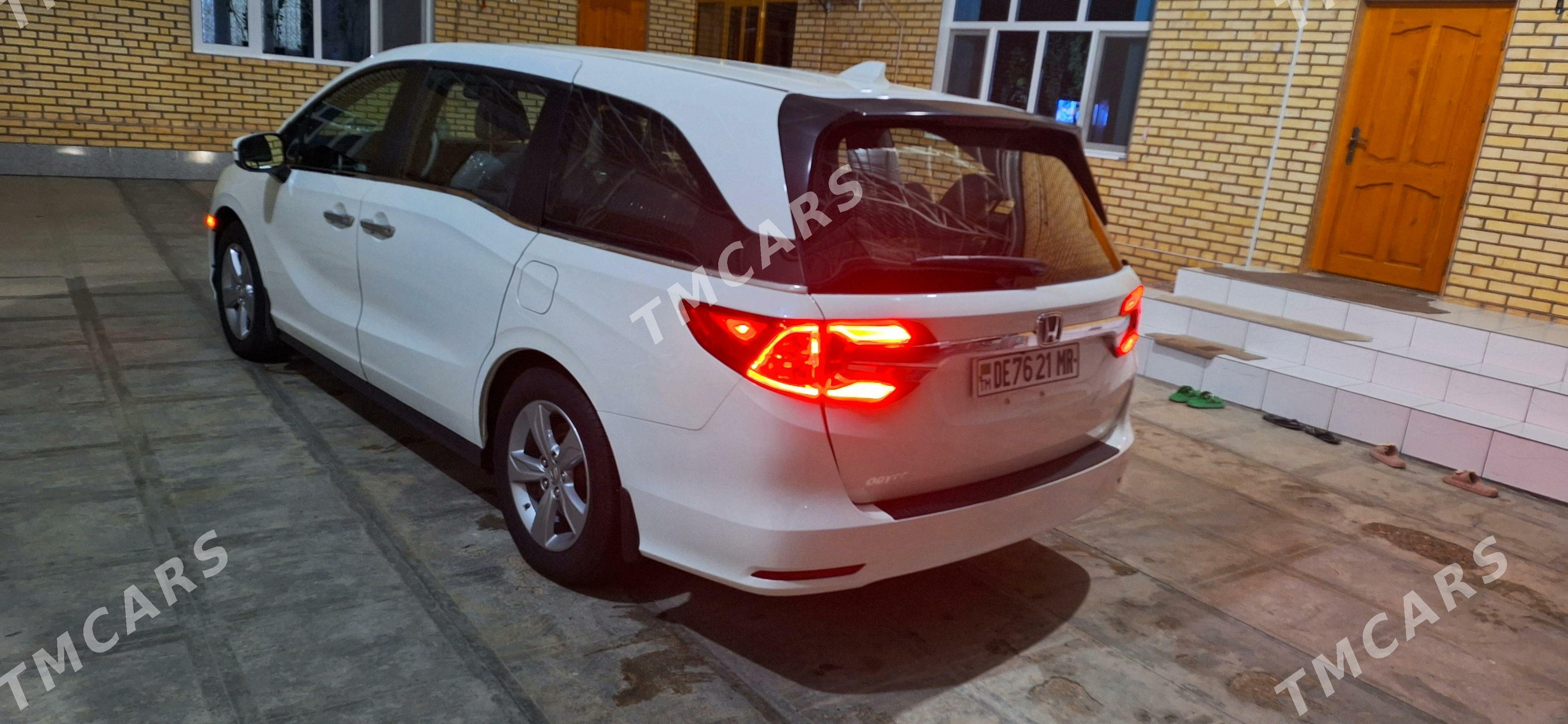 Toyota Sienna 2018 - 340 000 TMT - Mary - img 6