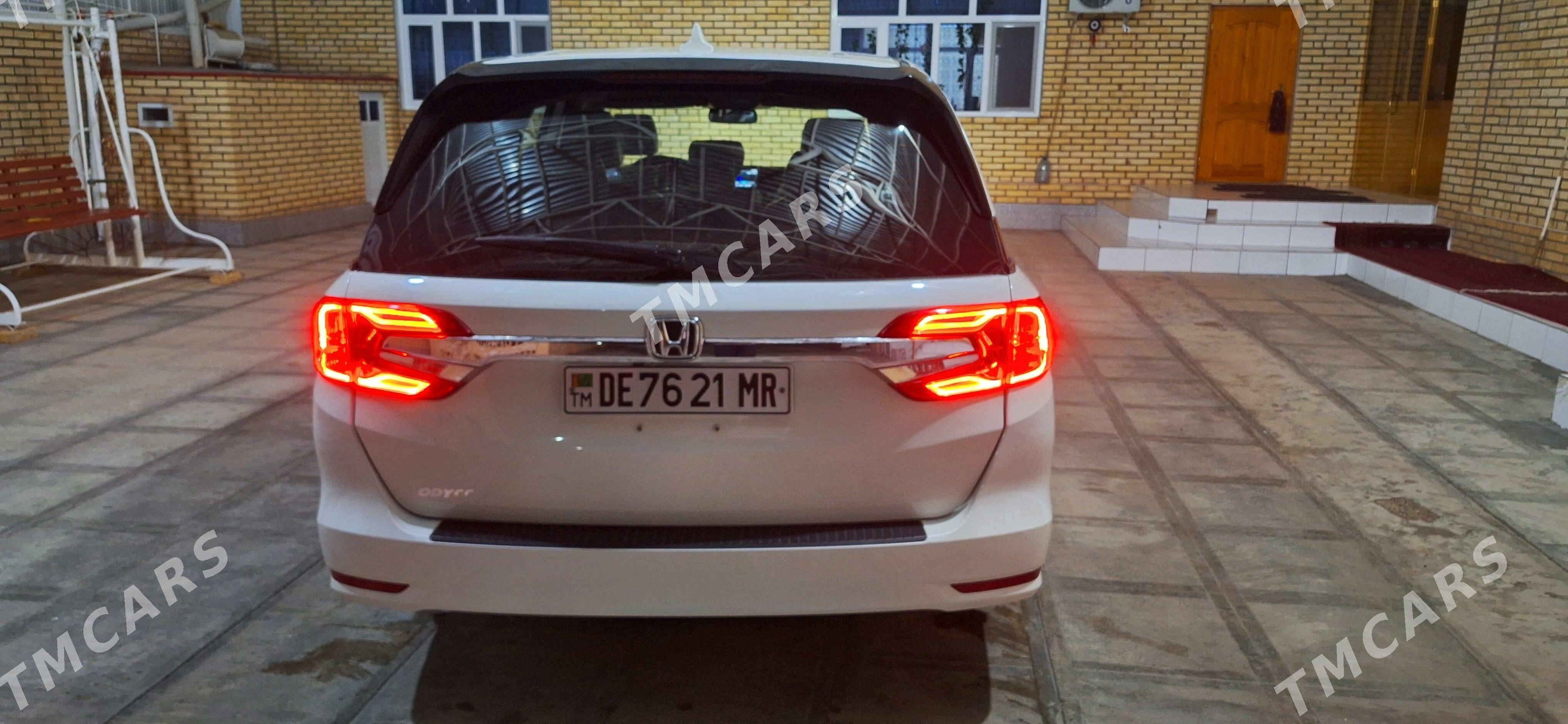 Toyota Sienna 2018 - 340 000 TMT - Mary - img 7
