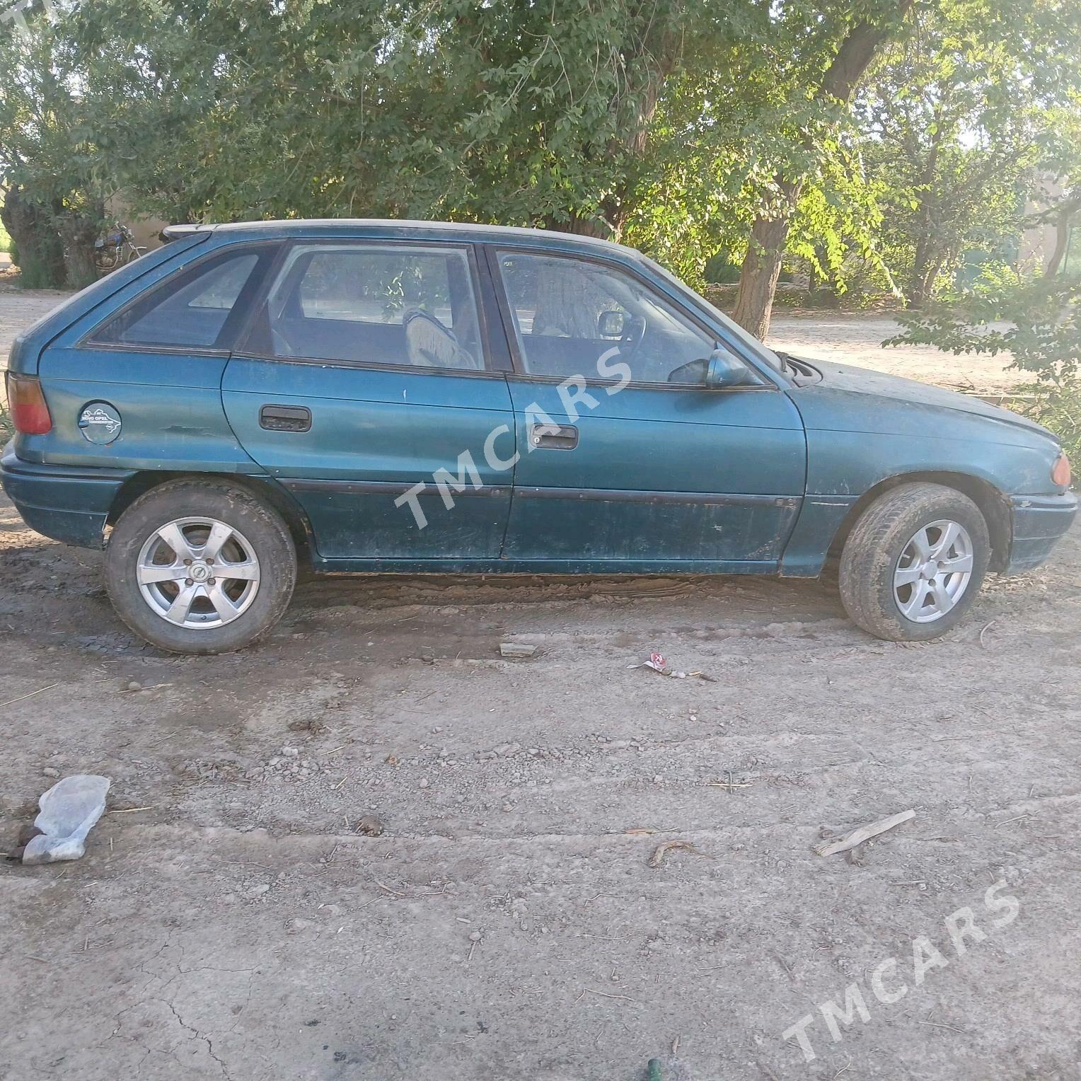 Opel Astra 1995 - 20 000 TMT - етр. Туркменбаши - img 2