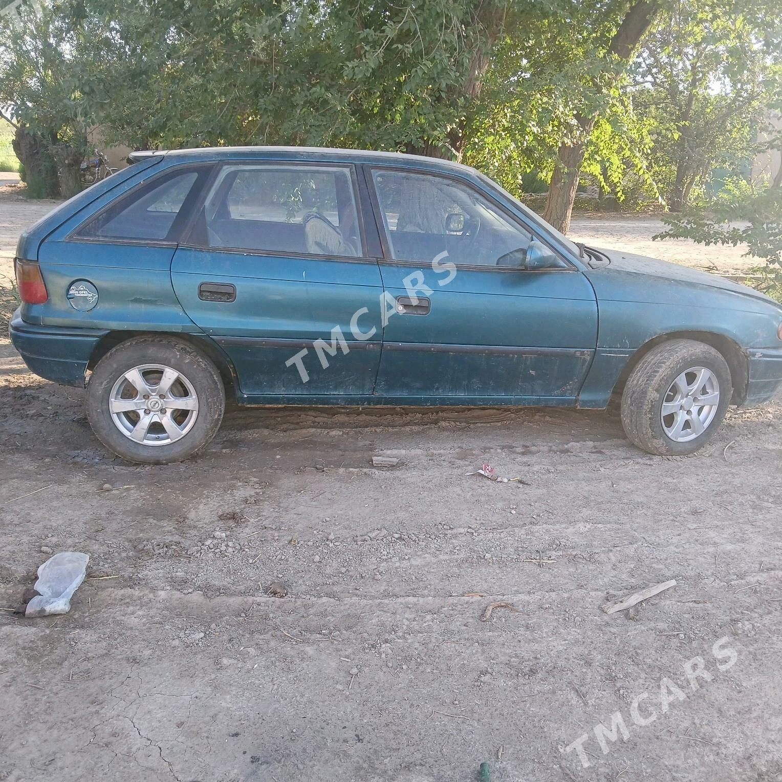 Opel Astra 1995 - 20 000 TMT - етр. Туркменбаши - img 4