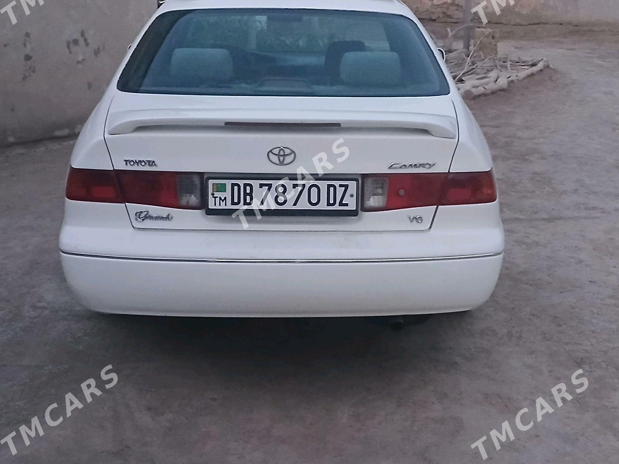 Toyota Camry 2000 - 130 000 TMT - Акдепе - img 5