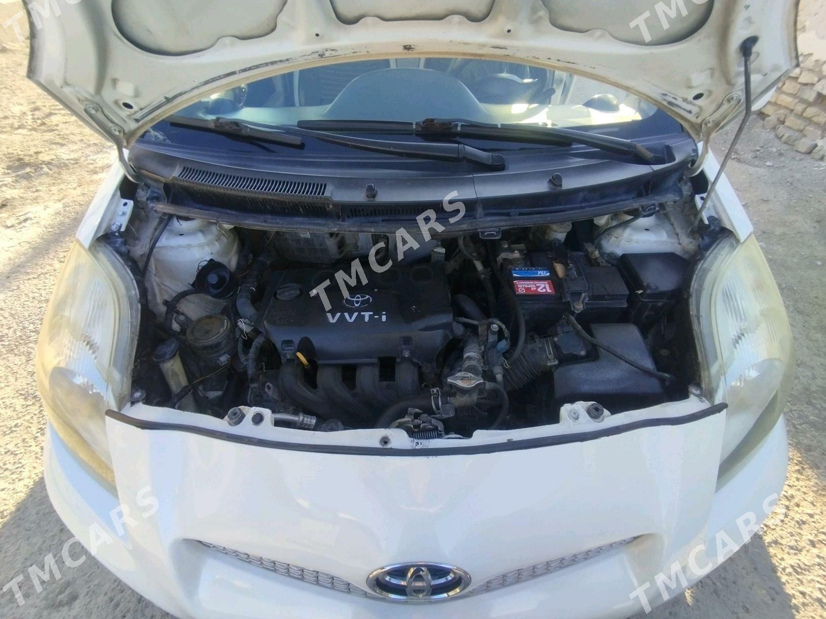 Toyota Yaris 2010 - 100 000 TMT - Köneürgenç - img 5
