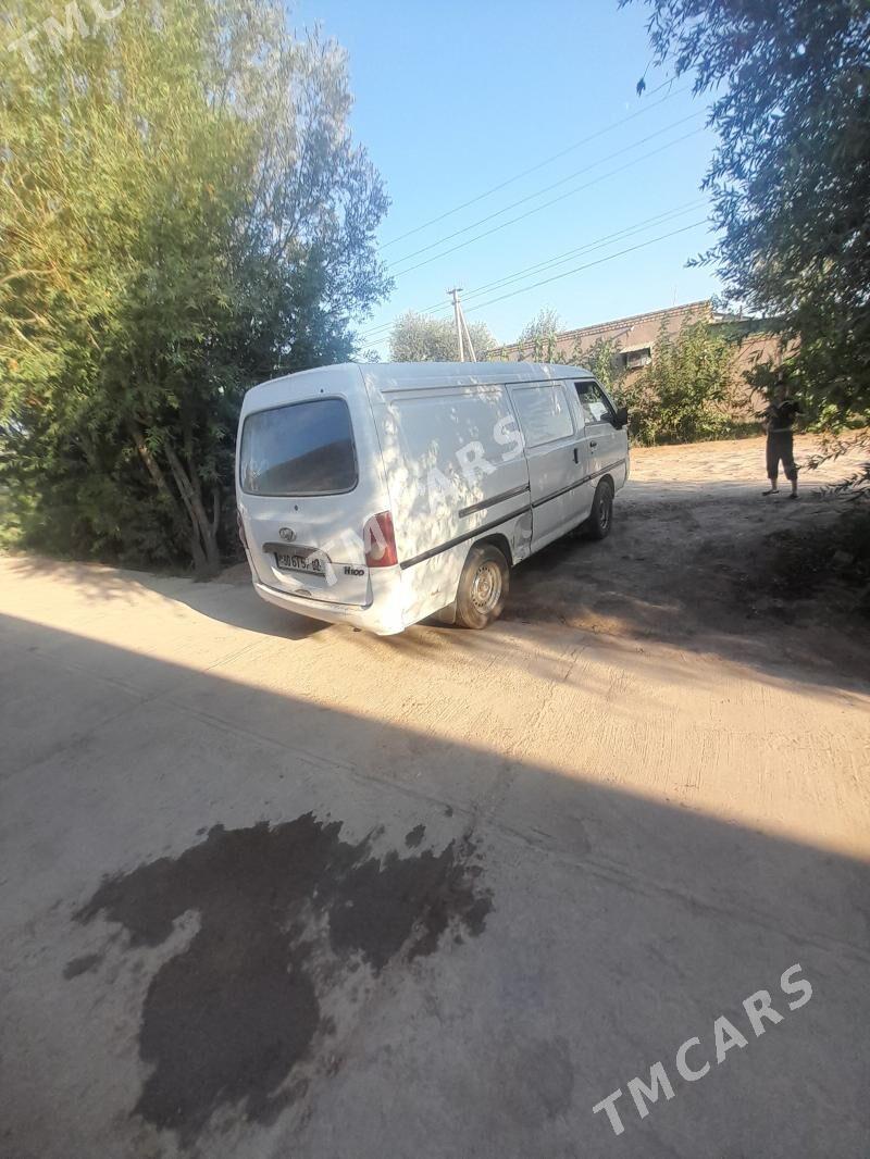 Toyota Hiace 2003 - 85 000 TMT - Köneürgenç - img 2