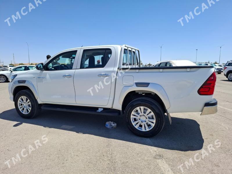 Toyota Hilux 2021 - 510 000 TMT - Aşgabat - img 5