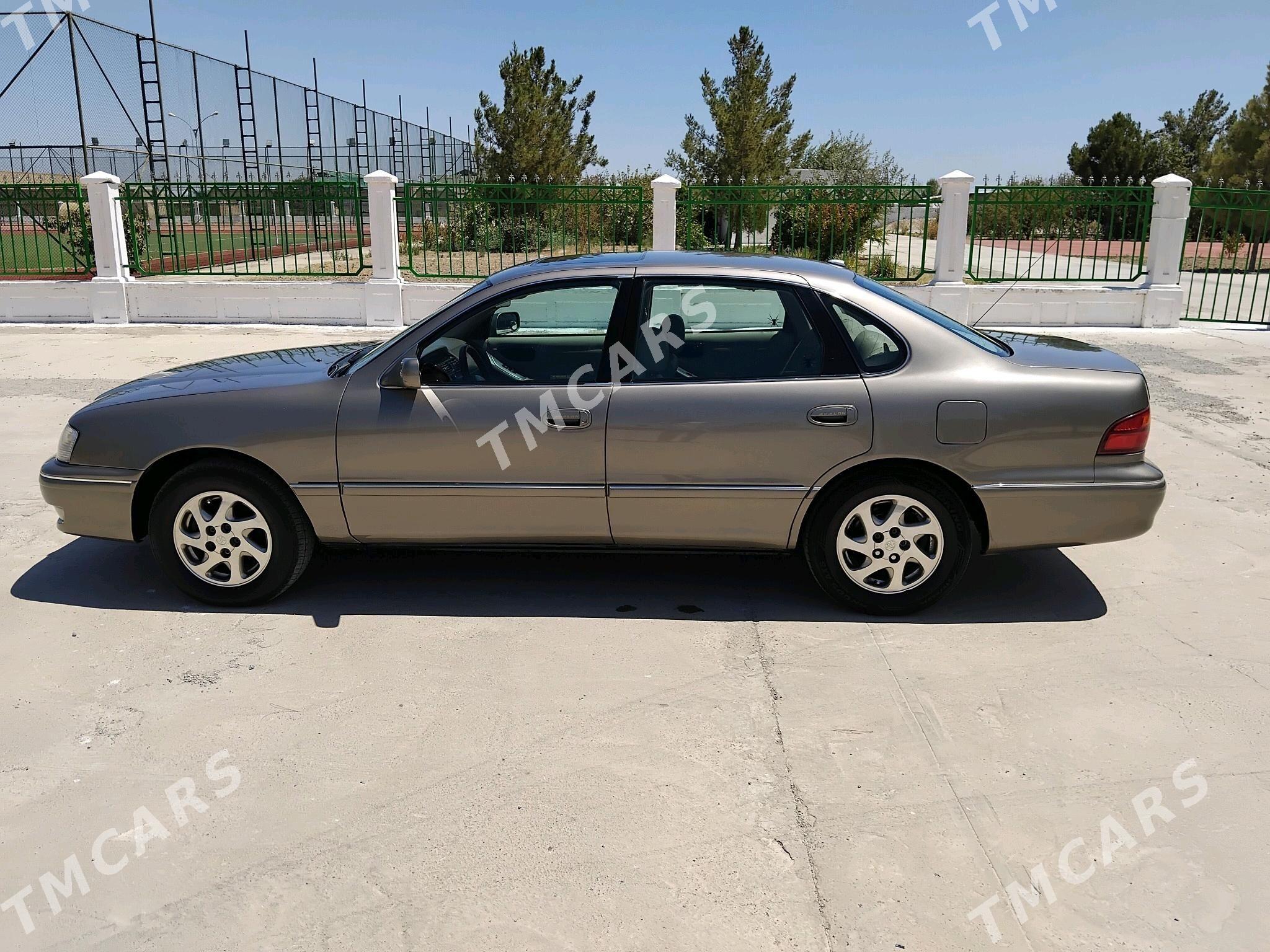 Toyota Avalon 1998 - 123 000 TMT - Сакар - img 9