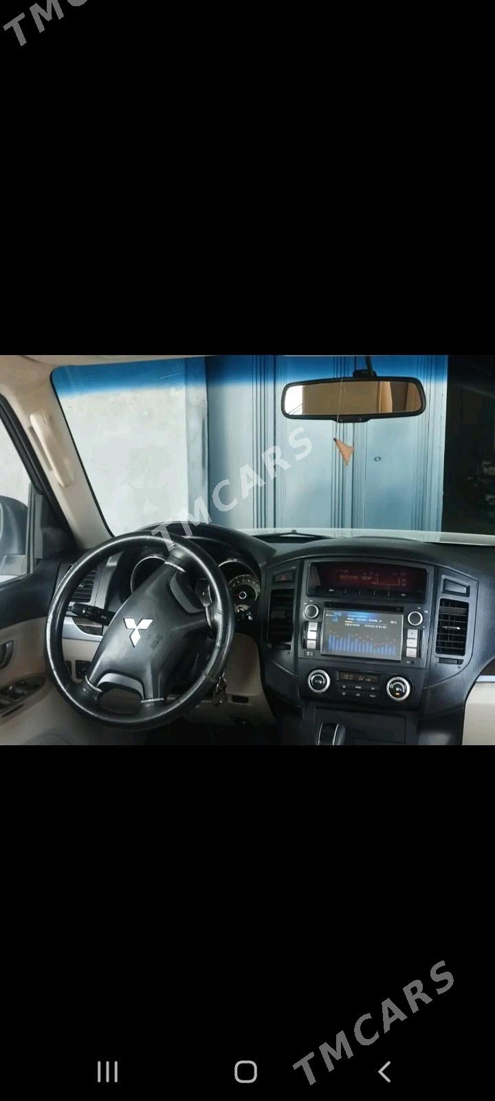 Mitsubishi Pajero 2010 - 240 000 TMT - Туркменабат - img 1