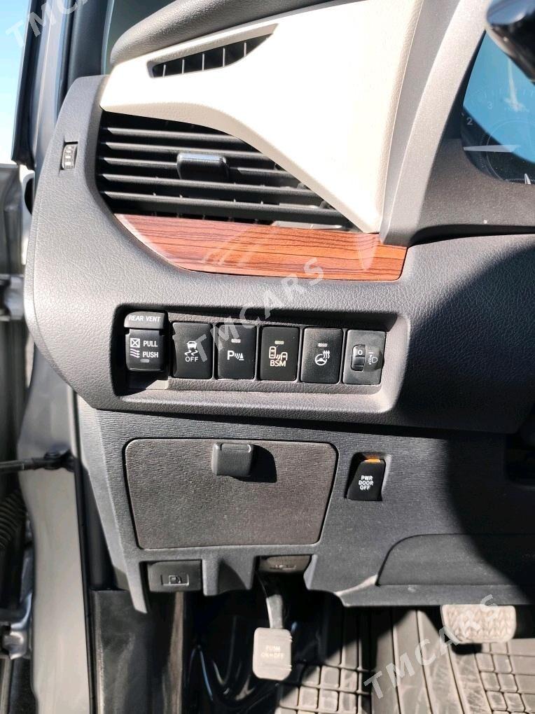 Toyota Sienna 2016 - 410 000 TMT - Aşgabat - img 7