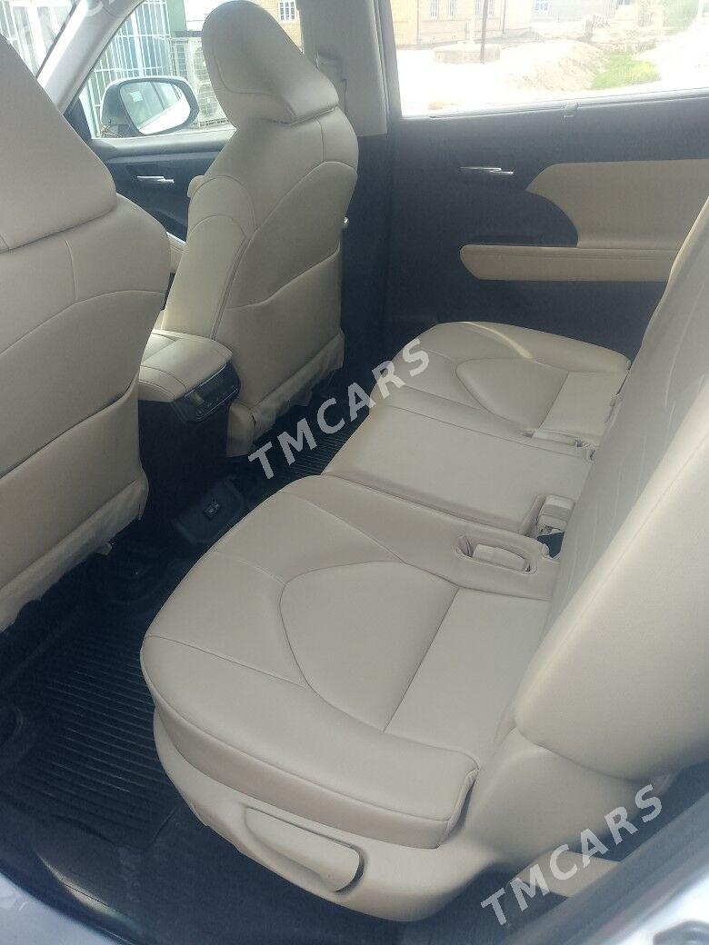 Toyota Highlander 2022 - 620 000 TMT - Мургап - img 2