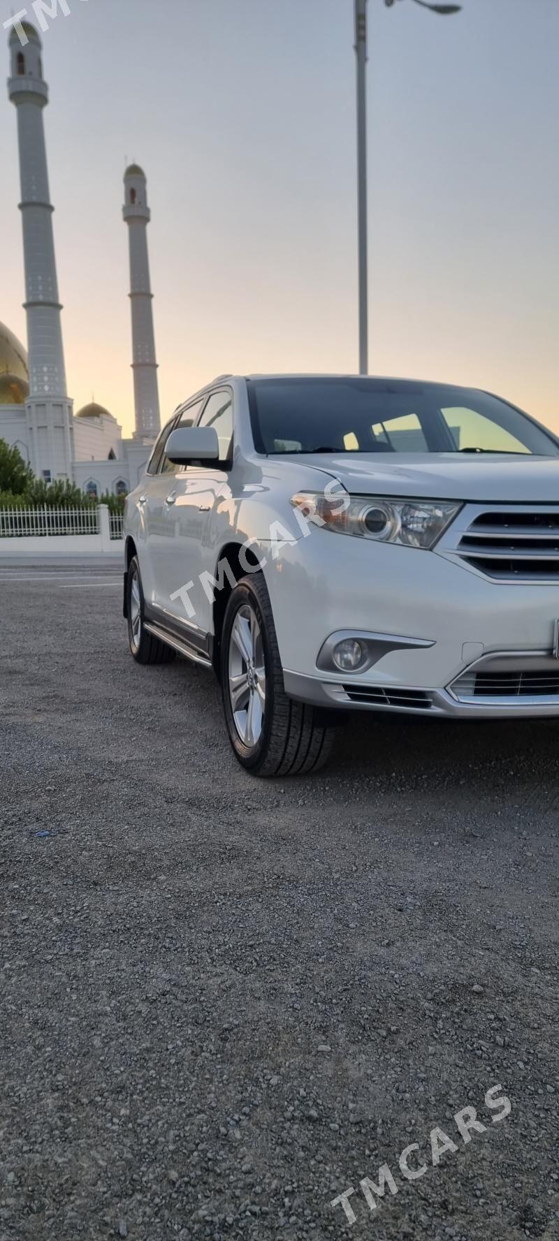 Toyota Highlander 2010 - 312 000 TMT - Aşgabat - img 2