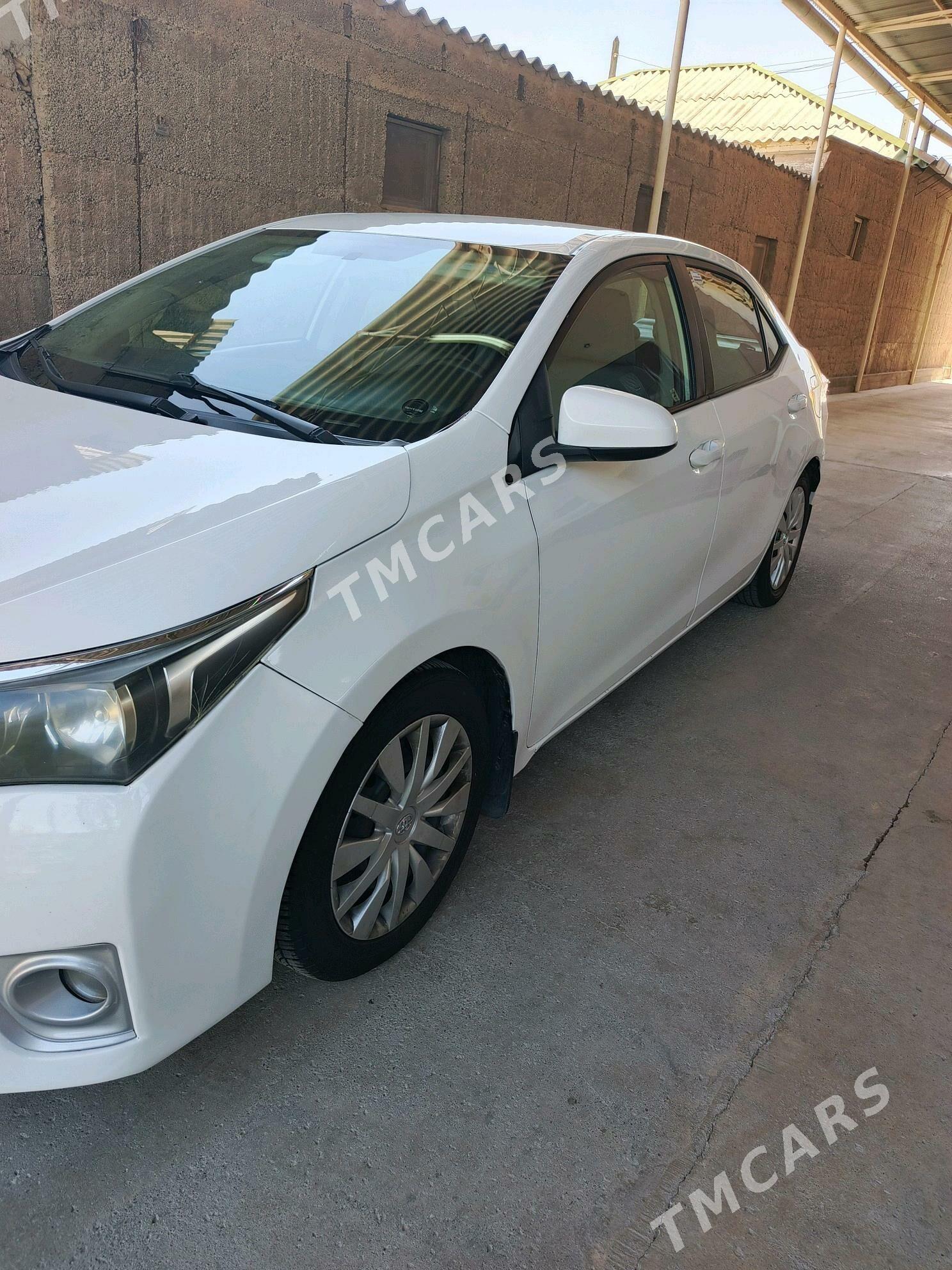 Toyota Corolla 2014 - 175 000 TMT - Кëши - img 4