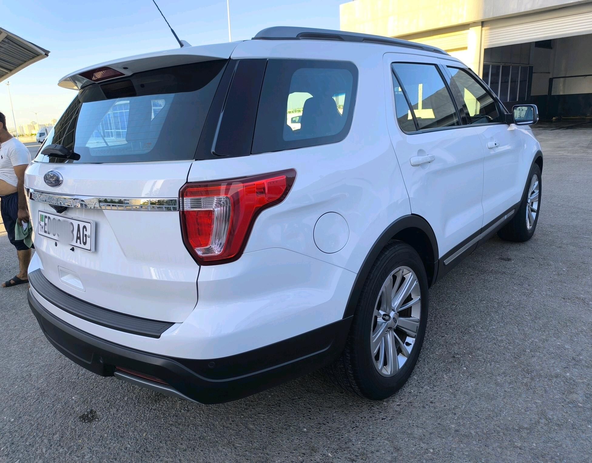 Ford Explorer 2019 - 349 000 TMT - ул. Подвойского (Битарап Туркменистан шаёлы) - img 8