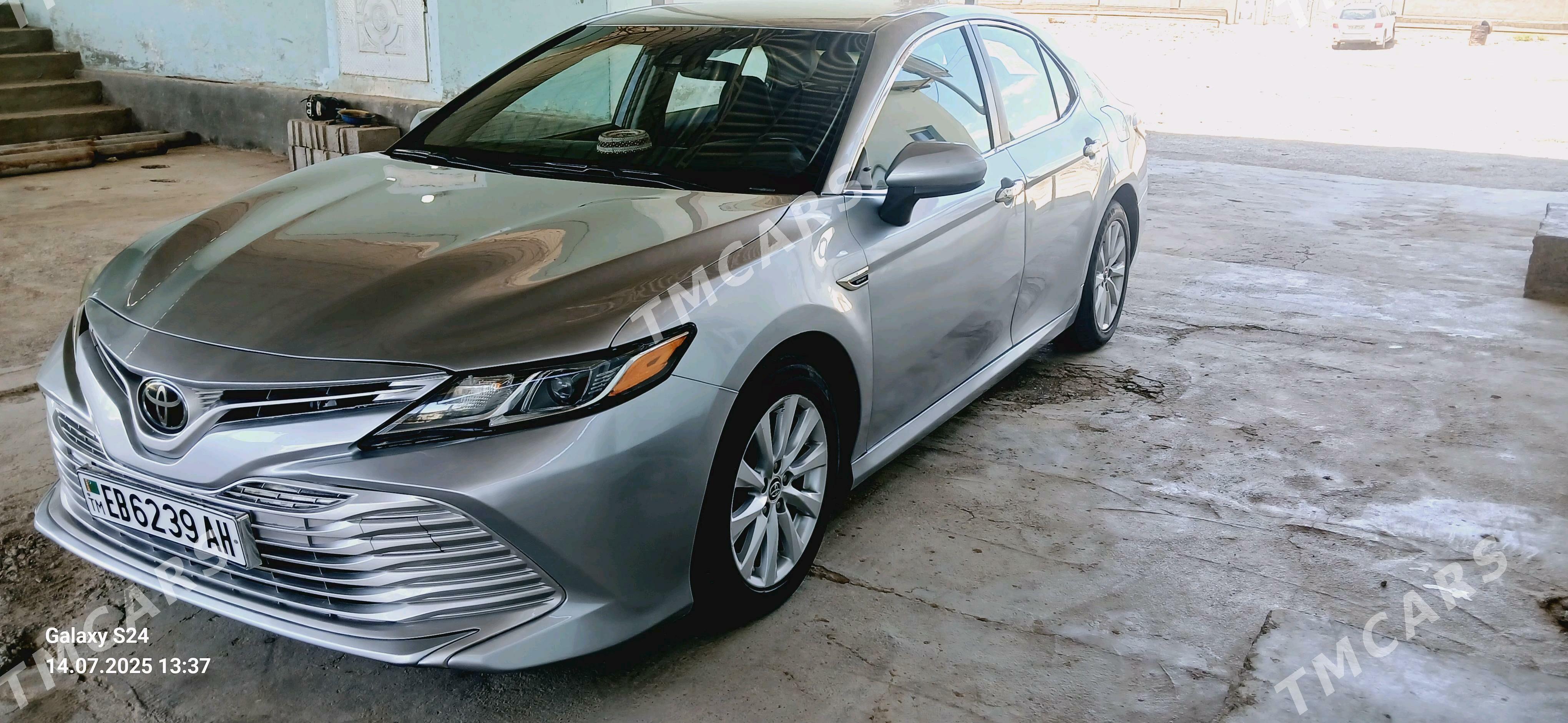 Toyota Camry 2018 - 300 000 TMT - Tejen - img 9