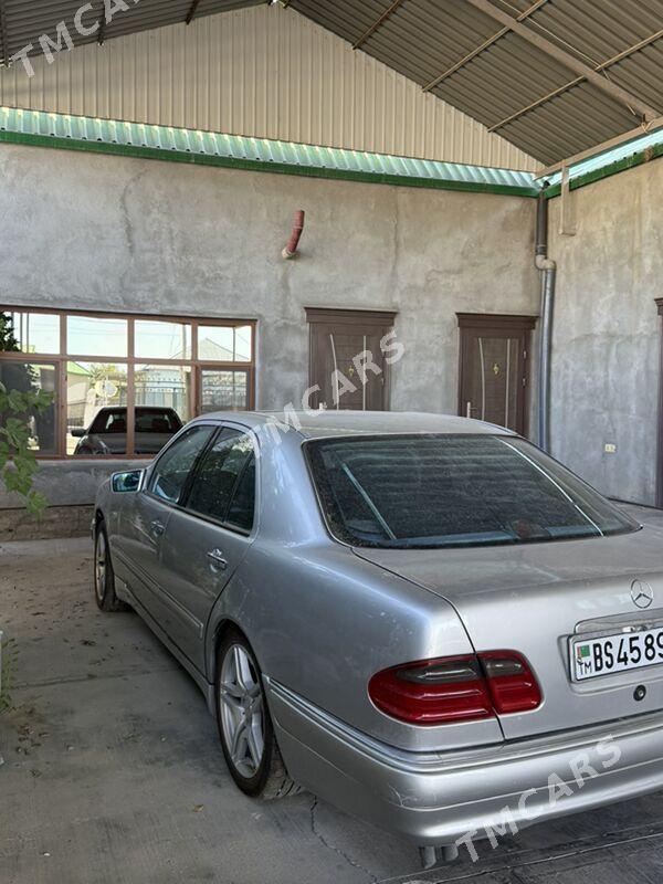 Mercedes-Benz E320 1997 - 55 000 TMT - Анев - img 7