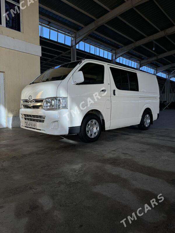 Toyota Hiace 2010 - 240 000 TMT - Анев - img 3