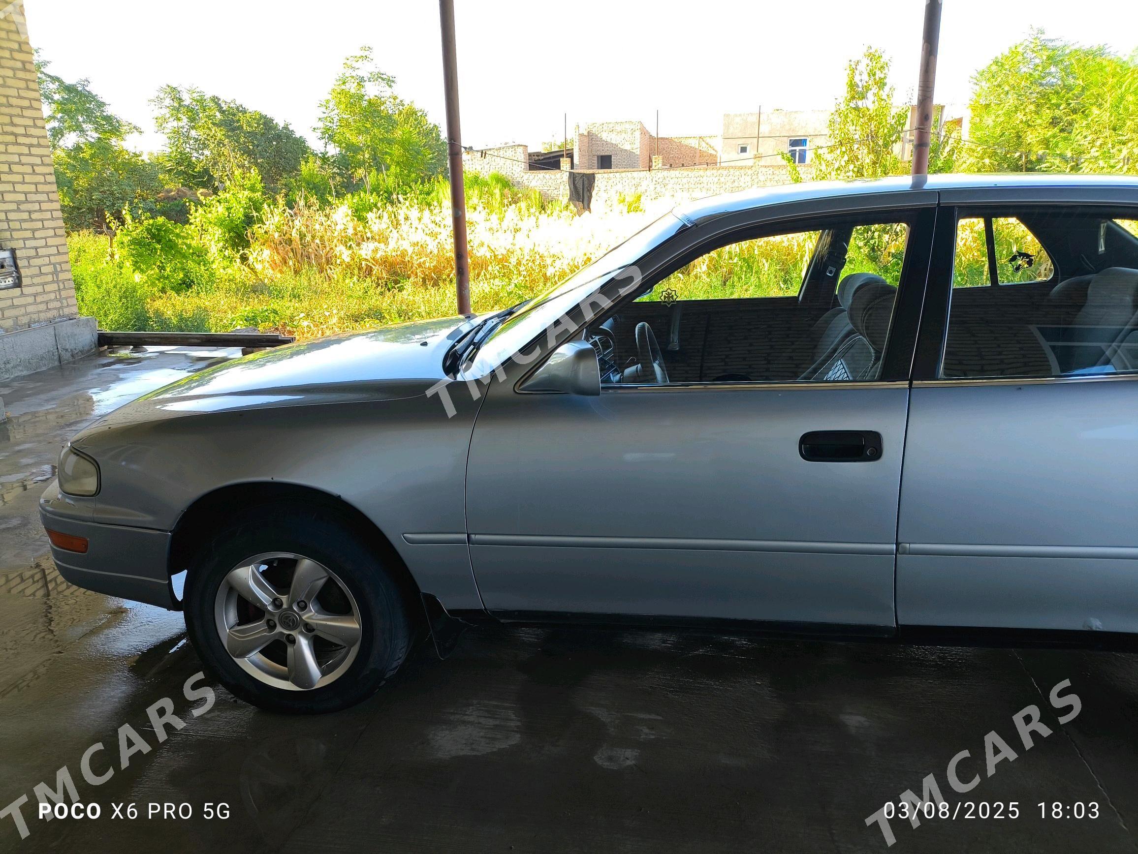 Toyota Camry 1994 - 88 000 TMT - Saýat - img 4