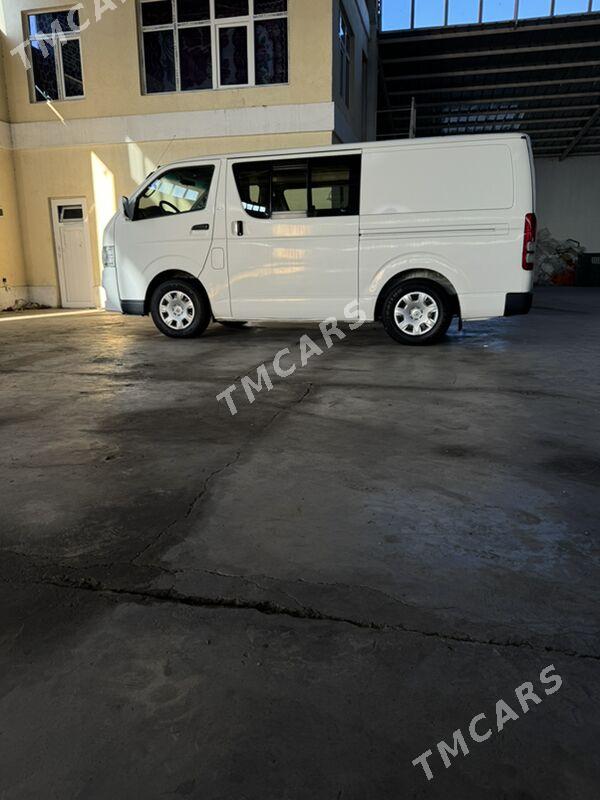 Toyota Hiace 2010 - 240 000 TMT - Анев - img 2