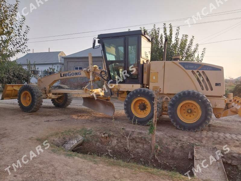 LiuGong CLG 4180D 2011 - 300 000 TMT - Мары - img 2