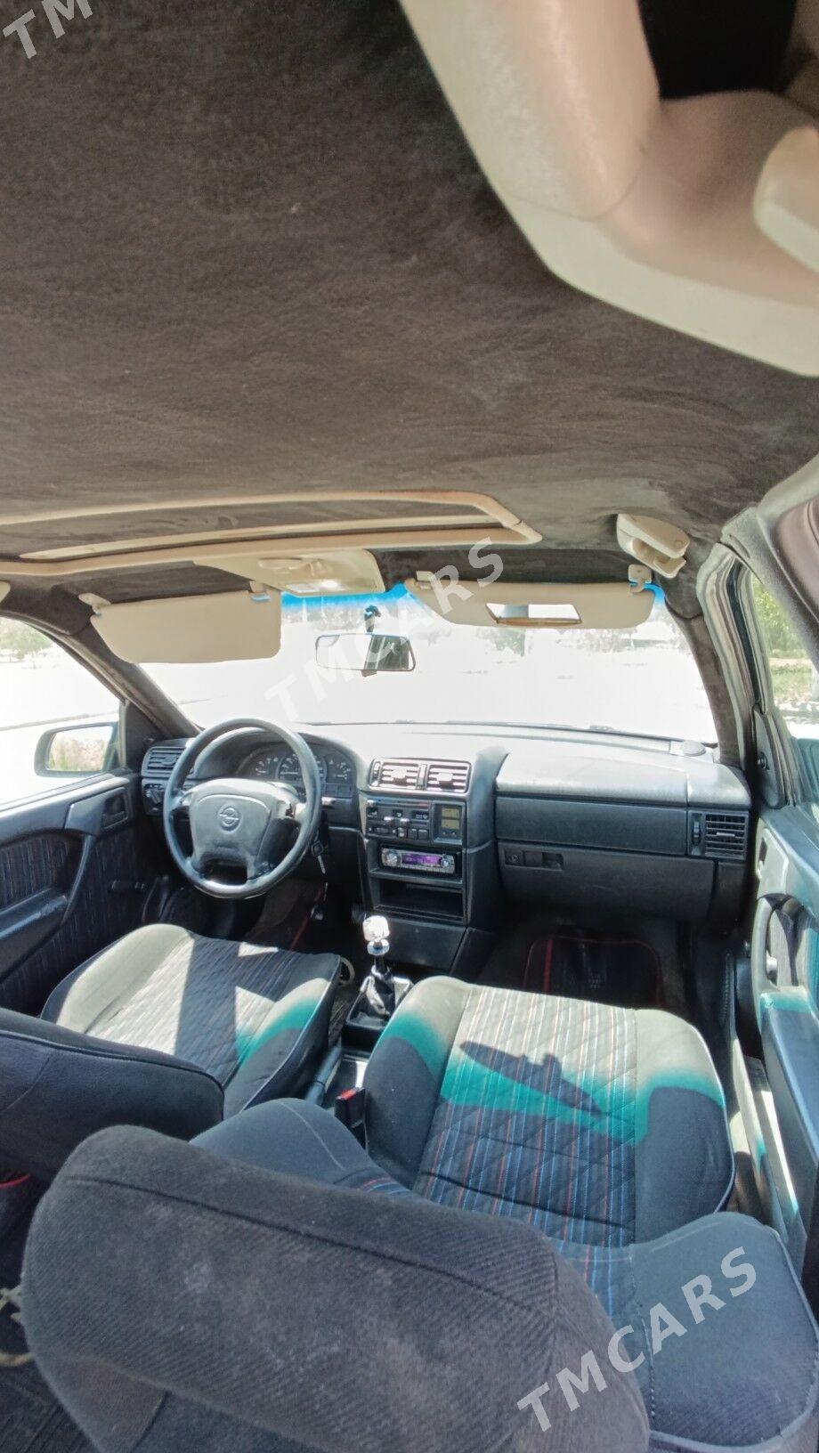 Opel Vectra 1994 - 60 000 TMT - Daşoguz - img 2