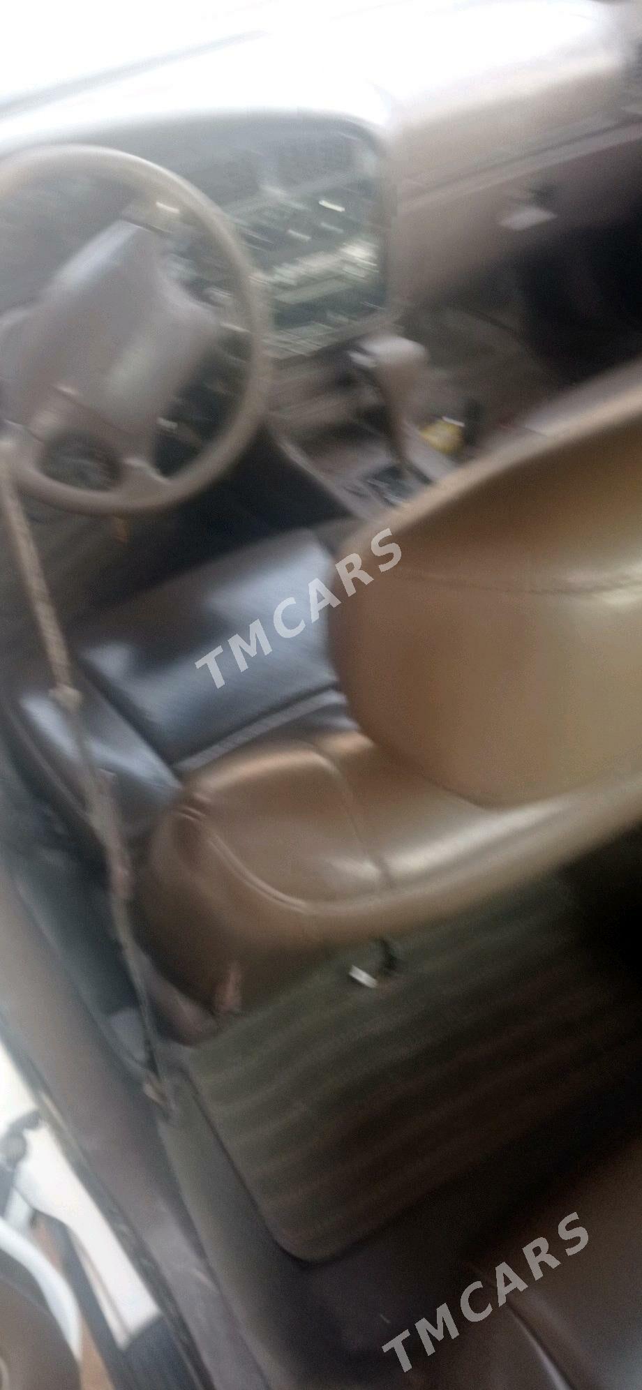 Toyota Camry 1995 - 80 000 TMT - Мары - img 3