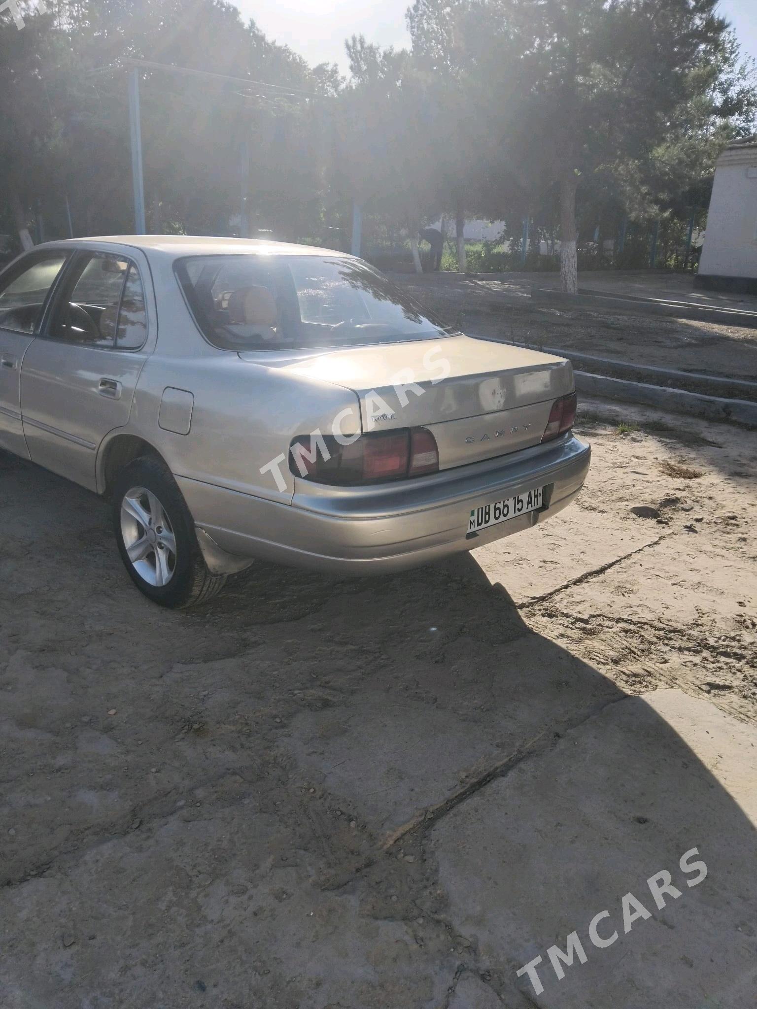 Toyota Camry 1995 - 83 000 TMT - Тагтабазар - img 6