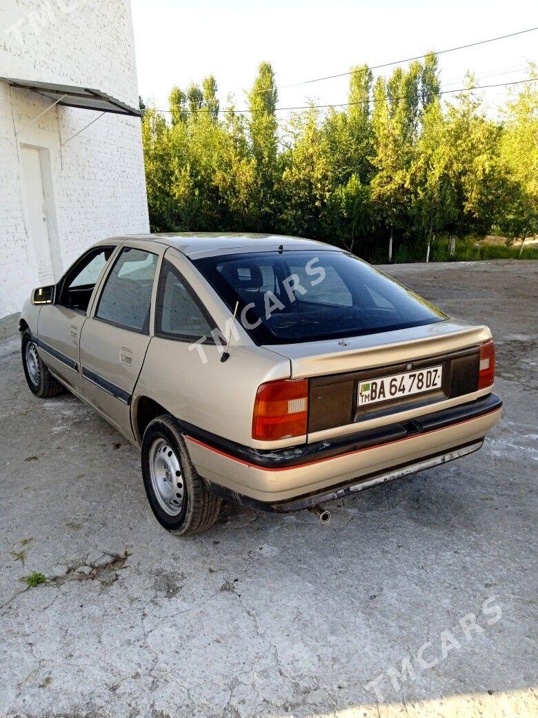 Opel Vectra 1991 - 20 000 TMT - Губадаг - img 4