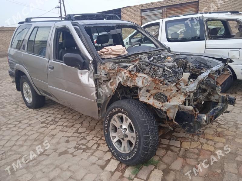 Nissan Pathfinder 2000 - 40 000 TMT - Мары - img 8
