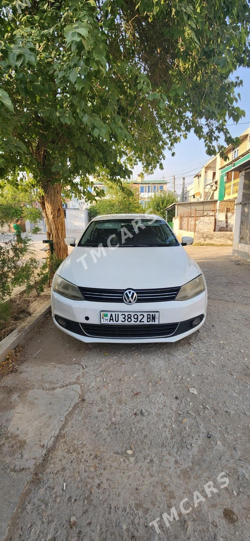 Volkswagen Jetta 2010 - 85 000 TMT - Балканабат - img 2