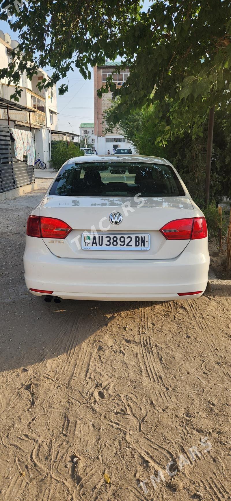 Volkswagen Jetta 2010 - 85 000 TMT - Балканабат - img 3