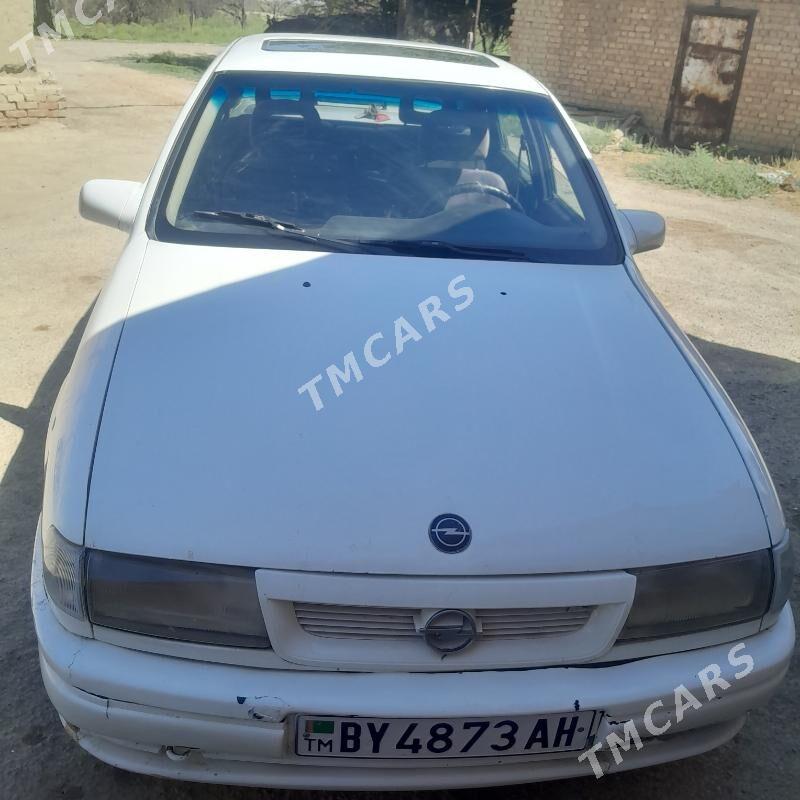 Opel Vectra 1991 - 33 000 TMT - Бахарден - img 5