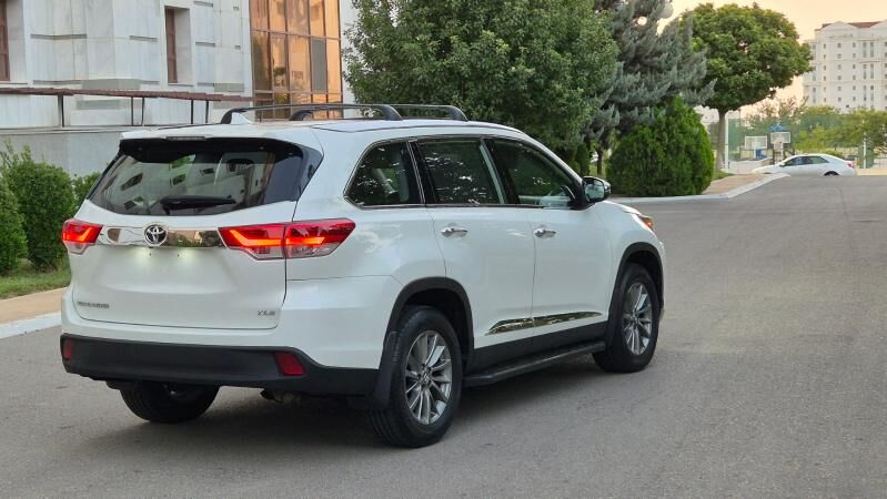 Toyota Highlander 2019 - 432 000 TMT - Aşgabat - img 5