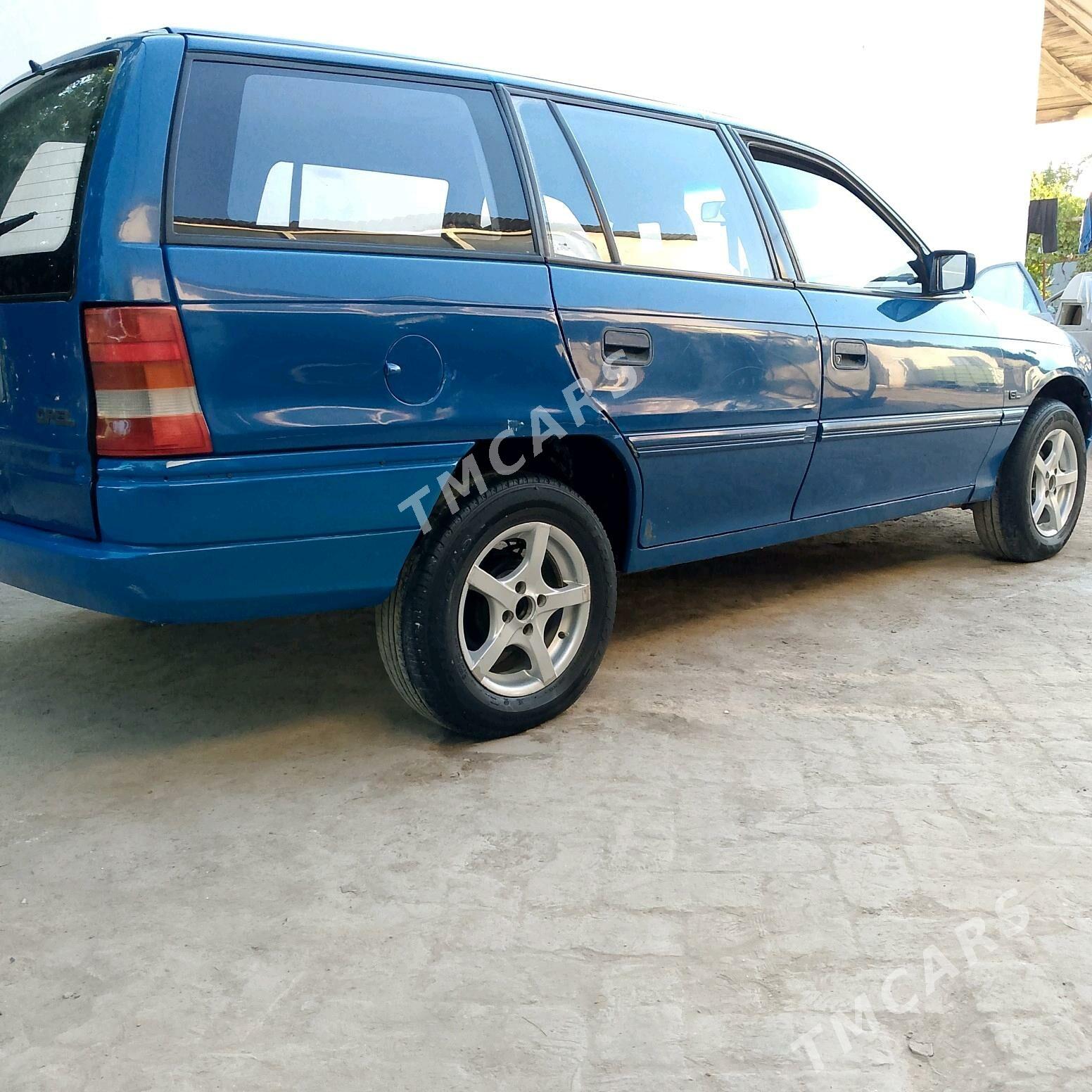 Opel Astra 1992 - 30 000 TMT - Мары - img 5