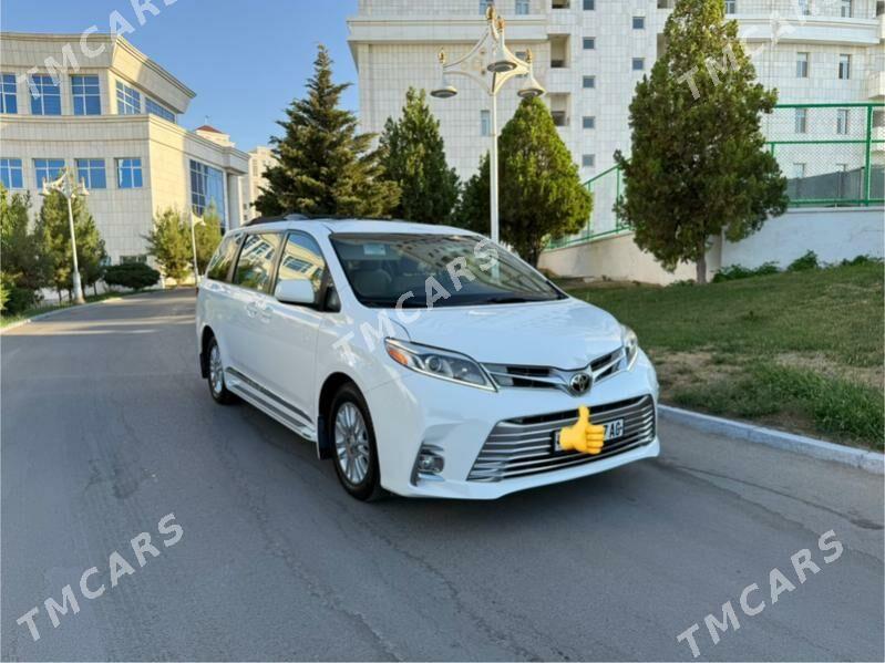 Toyota Sienna 2017 - 362 000 TMT - Ашхабад - img 4