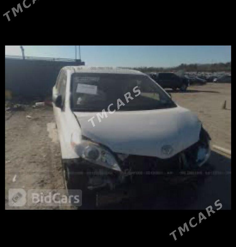 Toyota Sienna 2017 - 362 000 TMT - Ашхабад - img 10