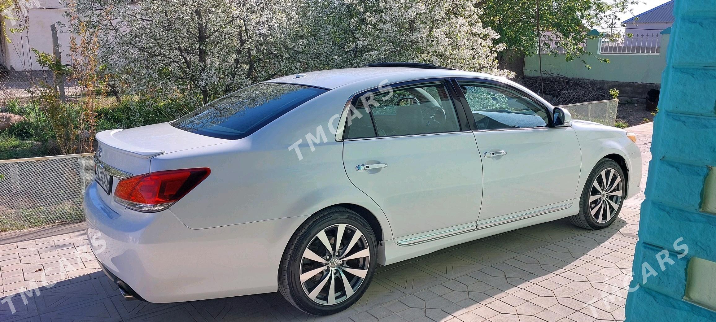 Toyota Avalon 2010 - 250 000 TMT - Ак-Бугдайский этрап - img 6