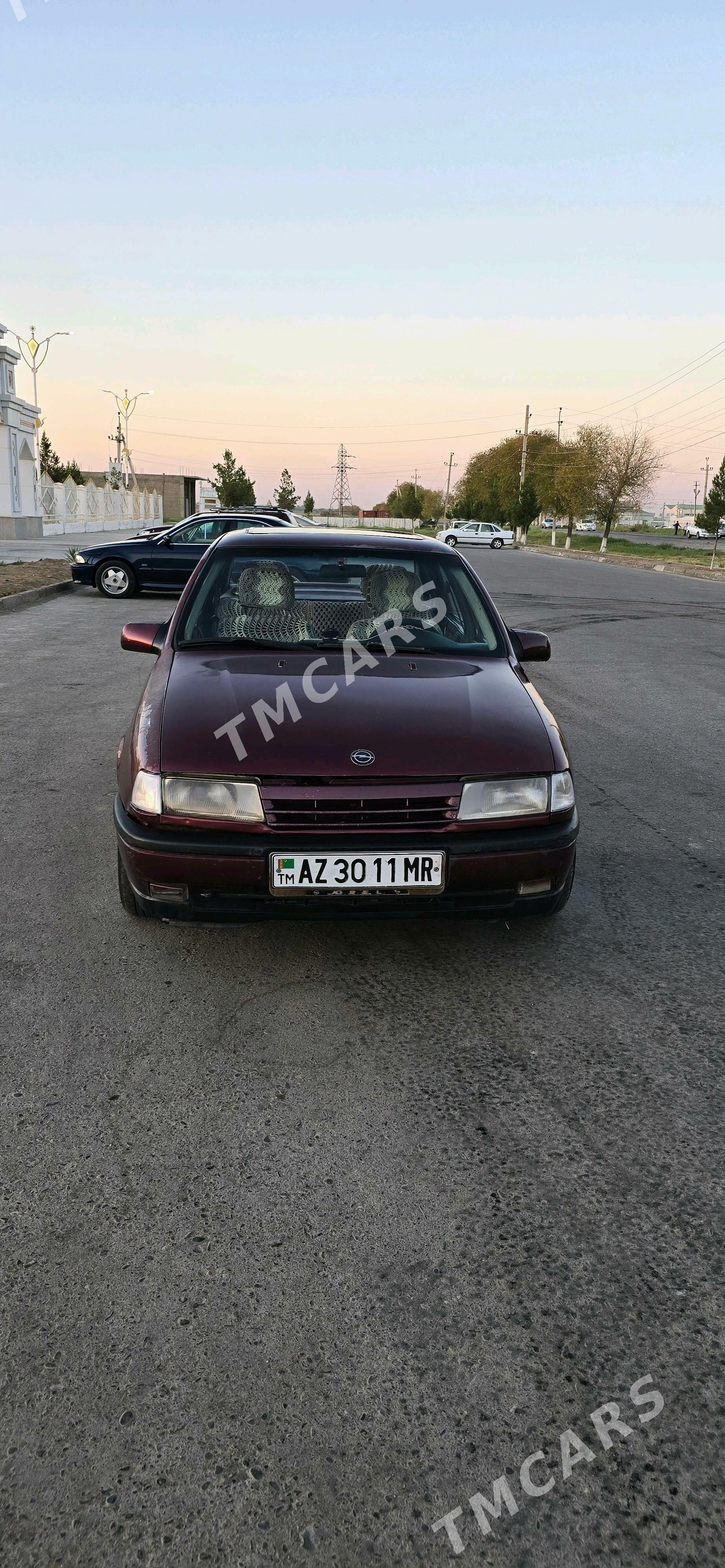 Opel Vectra 1990 - 20 000 TMT - Mary - img 2