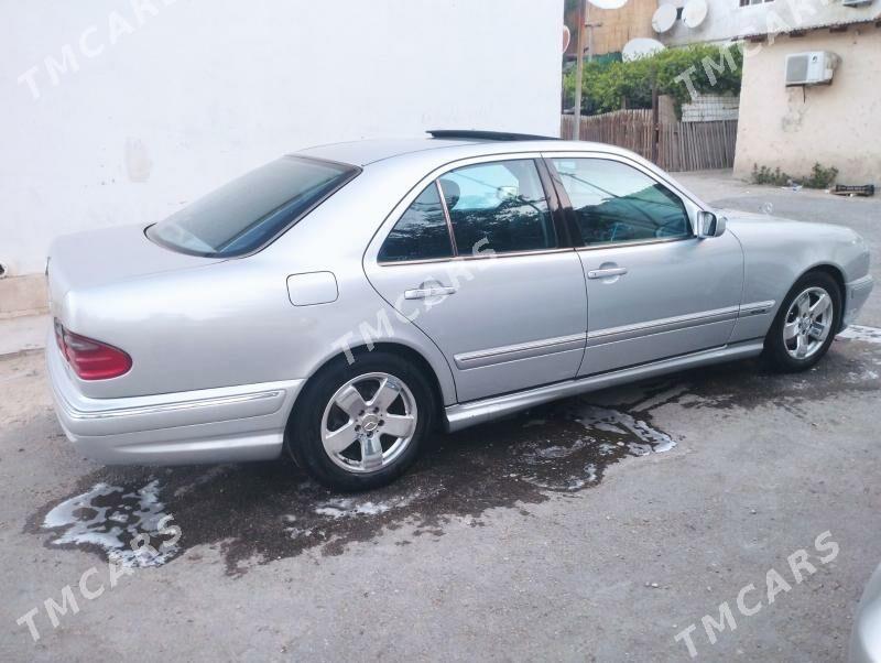 Mercedes-Benz E320 2001 - 125 000 TMT - Балканабат - img 7