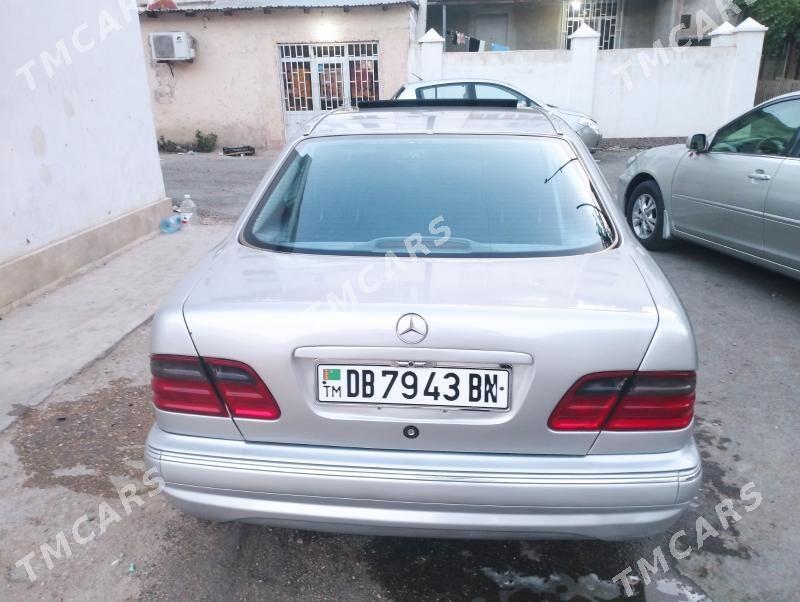 Mercedes-Benz E320 2001 - 125 000 TMT - Балканабат - img 6